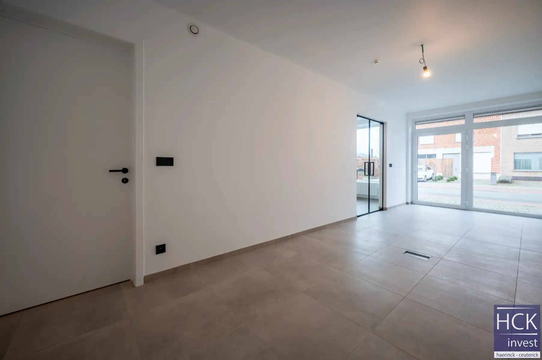 WAREGEM - Kantoorruimte van ca 53 m², instapklaar en energiezuinig! foto 6