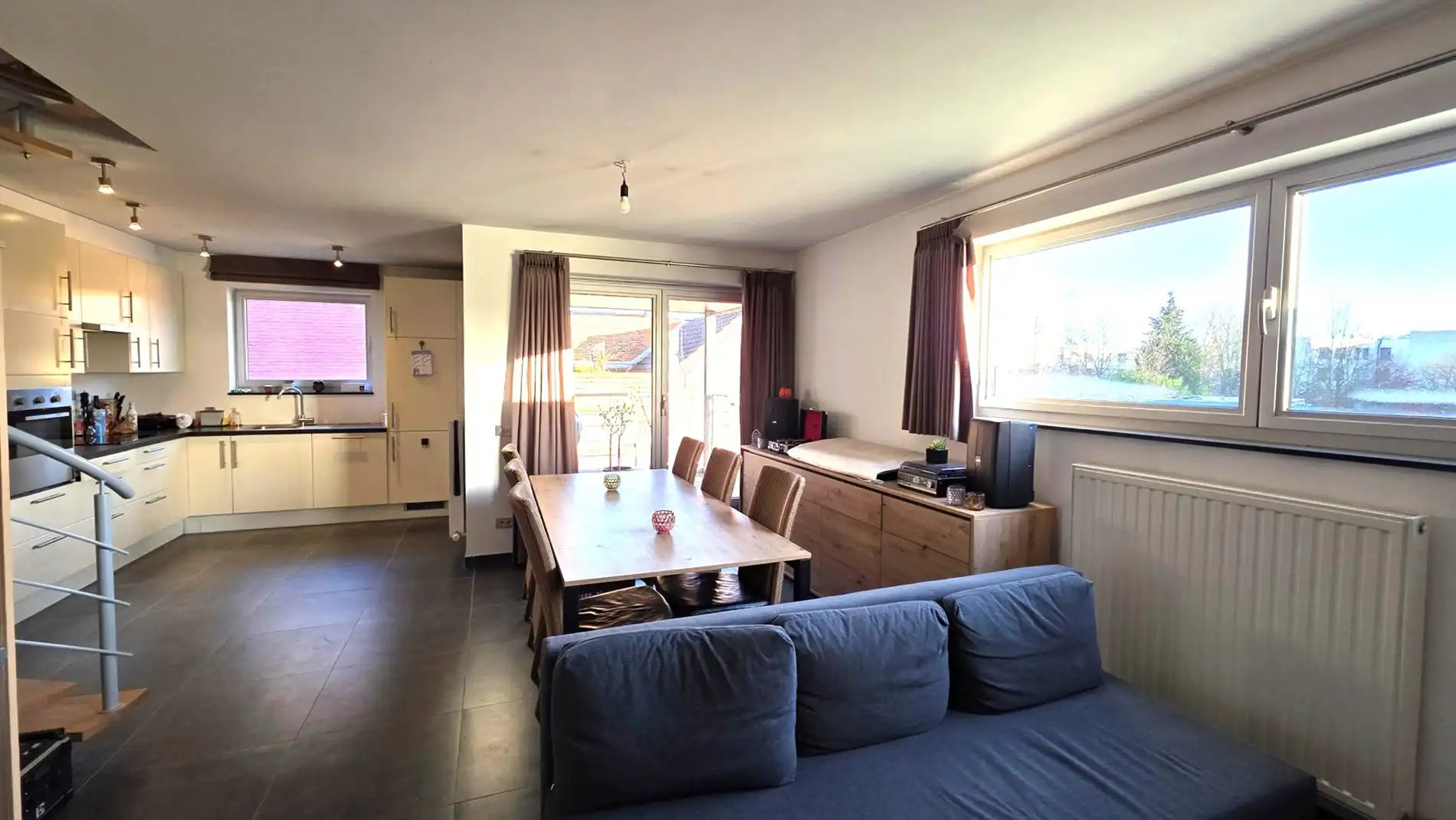 App 2 slpk met terras en 2 parkeerplaatsen foto 2