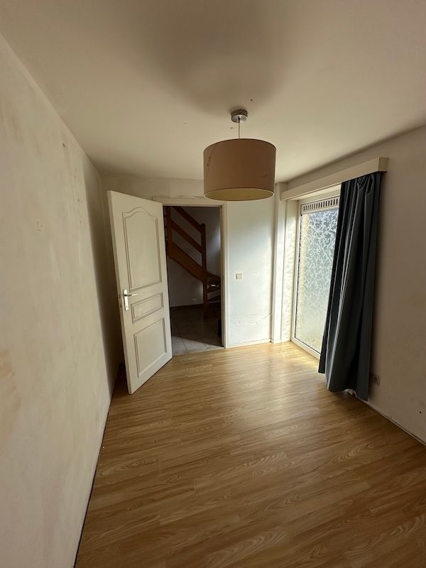 🏡 TE HUUR: Ruim appartement met 3 slaapkamers & garage in Wondelgem! 🚗 foto 9