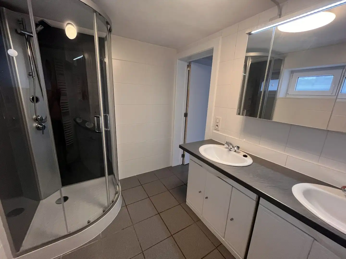 Woning te huur in Itterbeek met 3 slaapkamers foto 8
