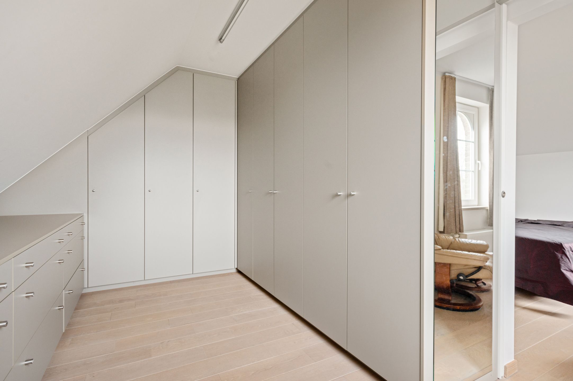 Duplexappartement met groot terras, zolder & 2 staanplaatsen foto 23