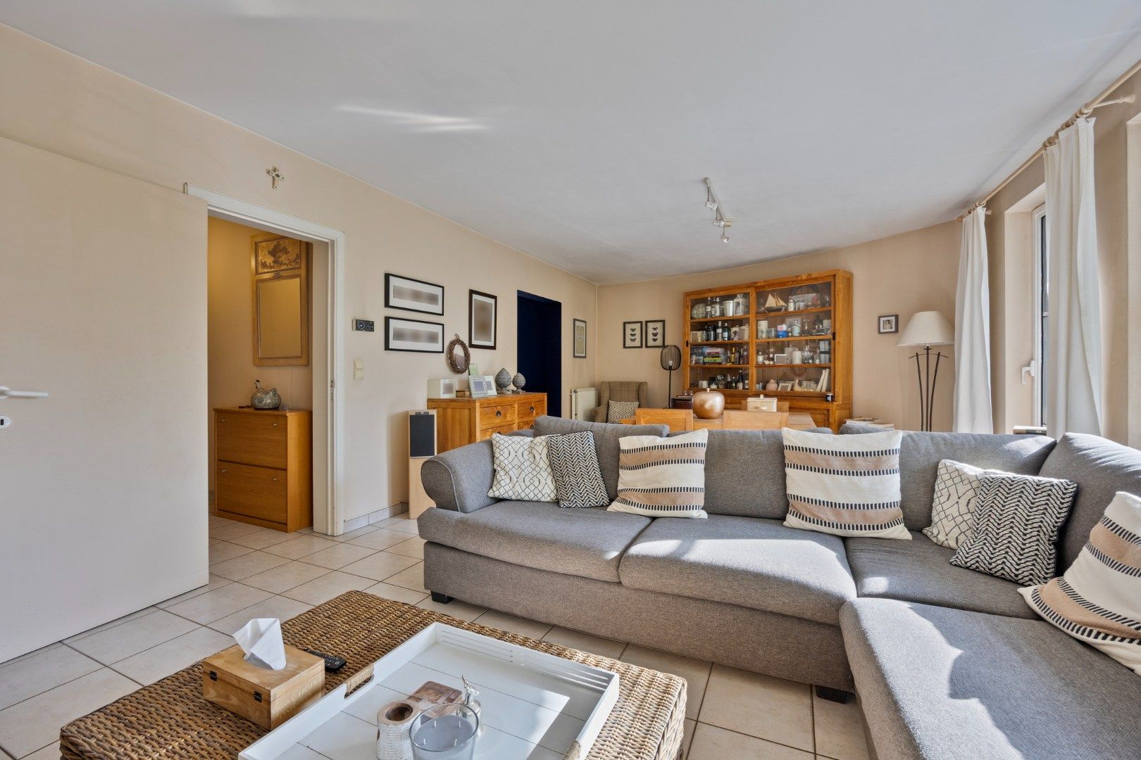 Goed gelegen 2-slaapkamerappartement  – EPC 130 kWh/m² - bewoonbare opp. 99 m² foto 7