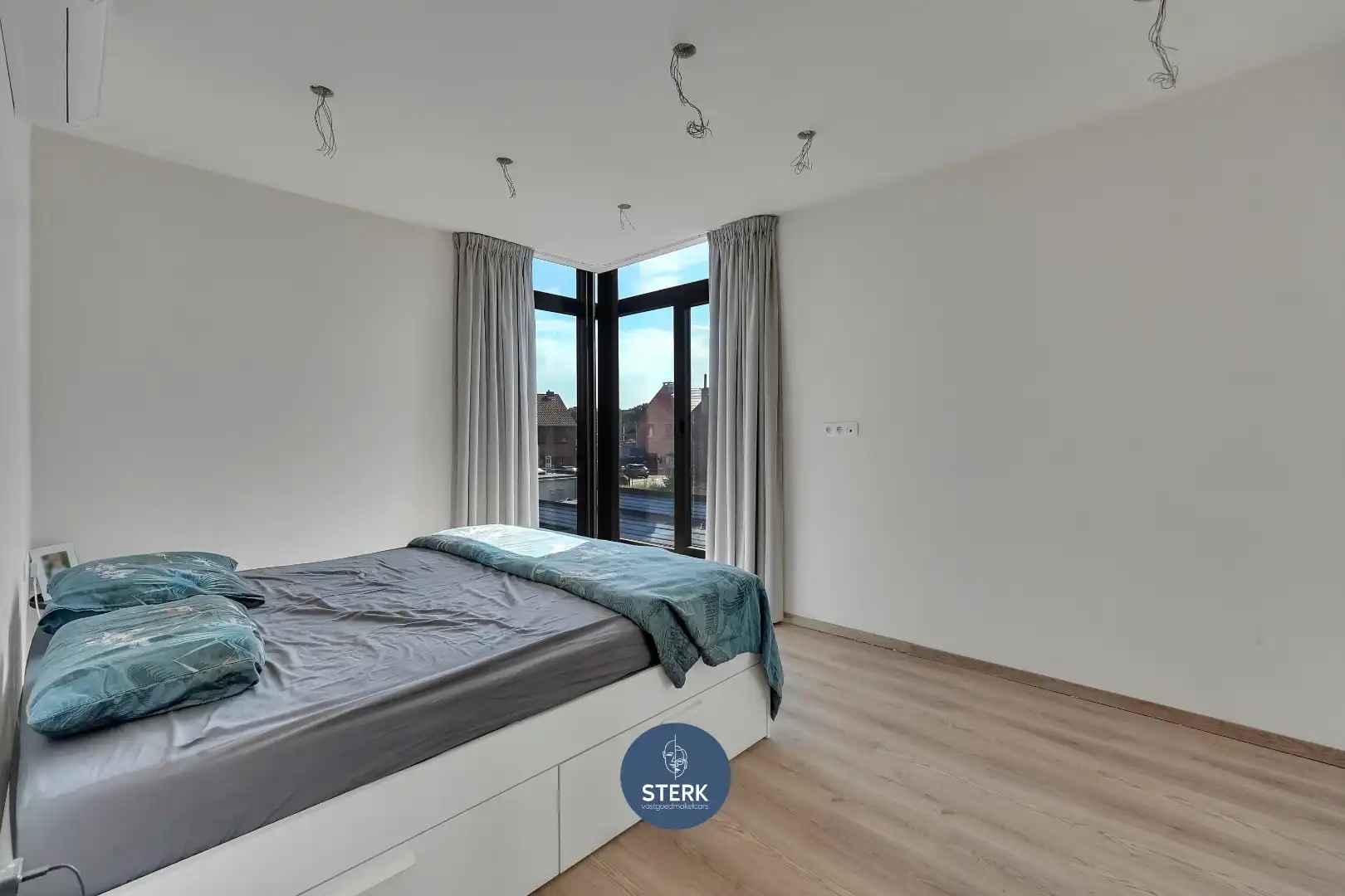 INSTAPKLARE NIEUWBOUWWONING MET 3 TOT 4 SLPKS AAN REGISTRATIERECHTEN !   foto 12