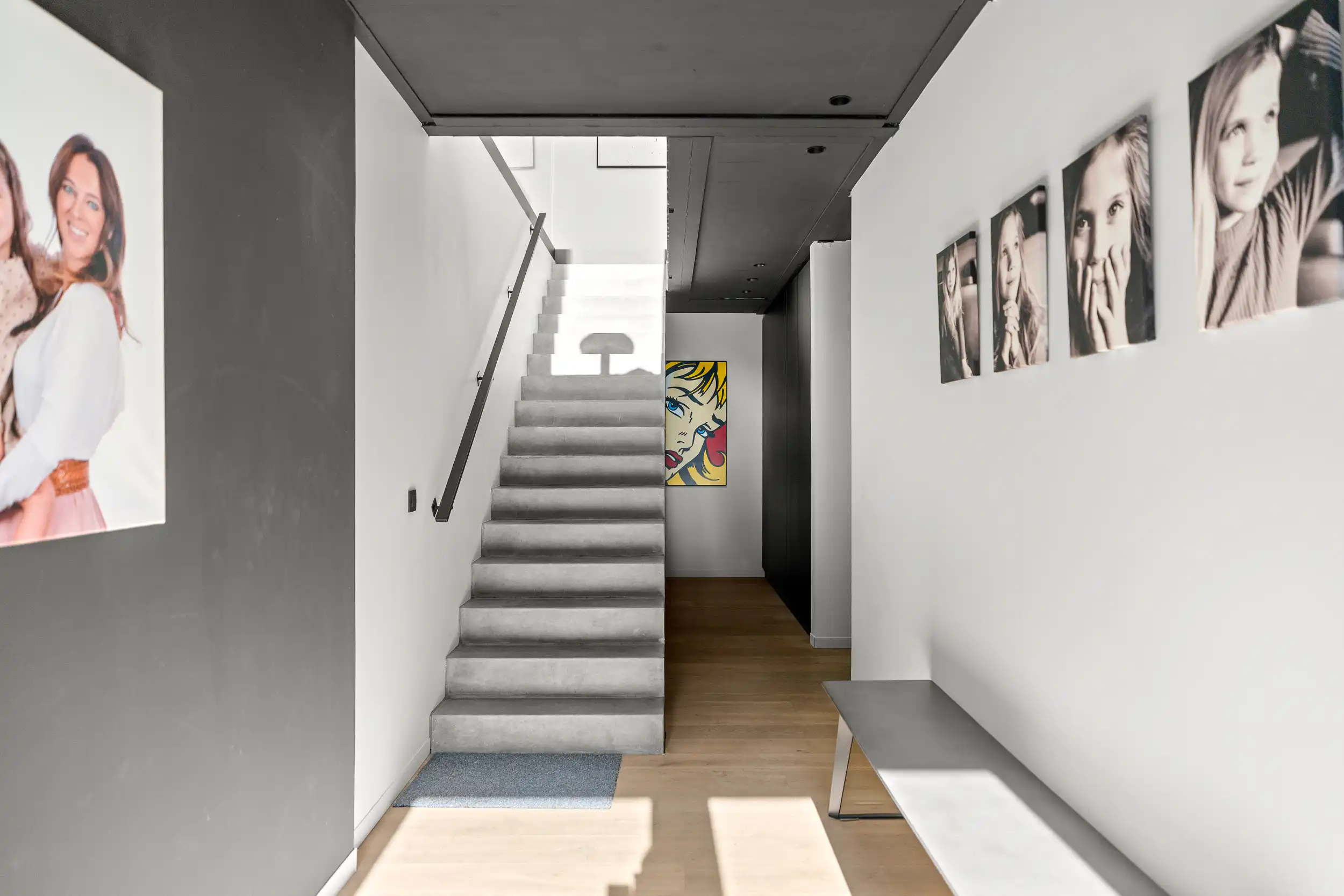 Designvilla in residentiële, doodlopende, woonwijk foto 15