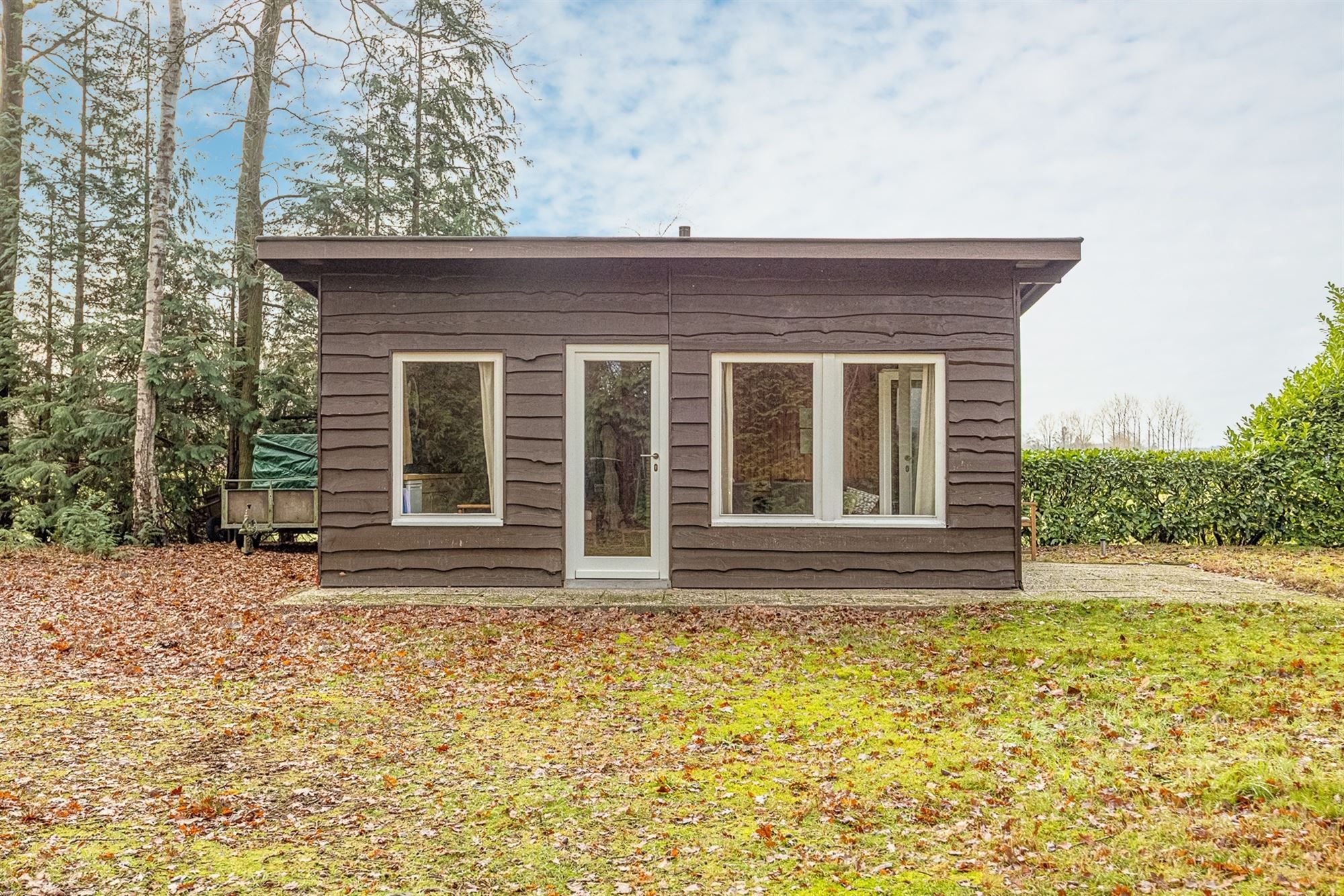 Charmante chalet met privatieve vijver op idyllisch perceel foto 38