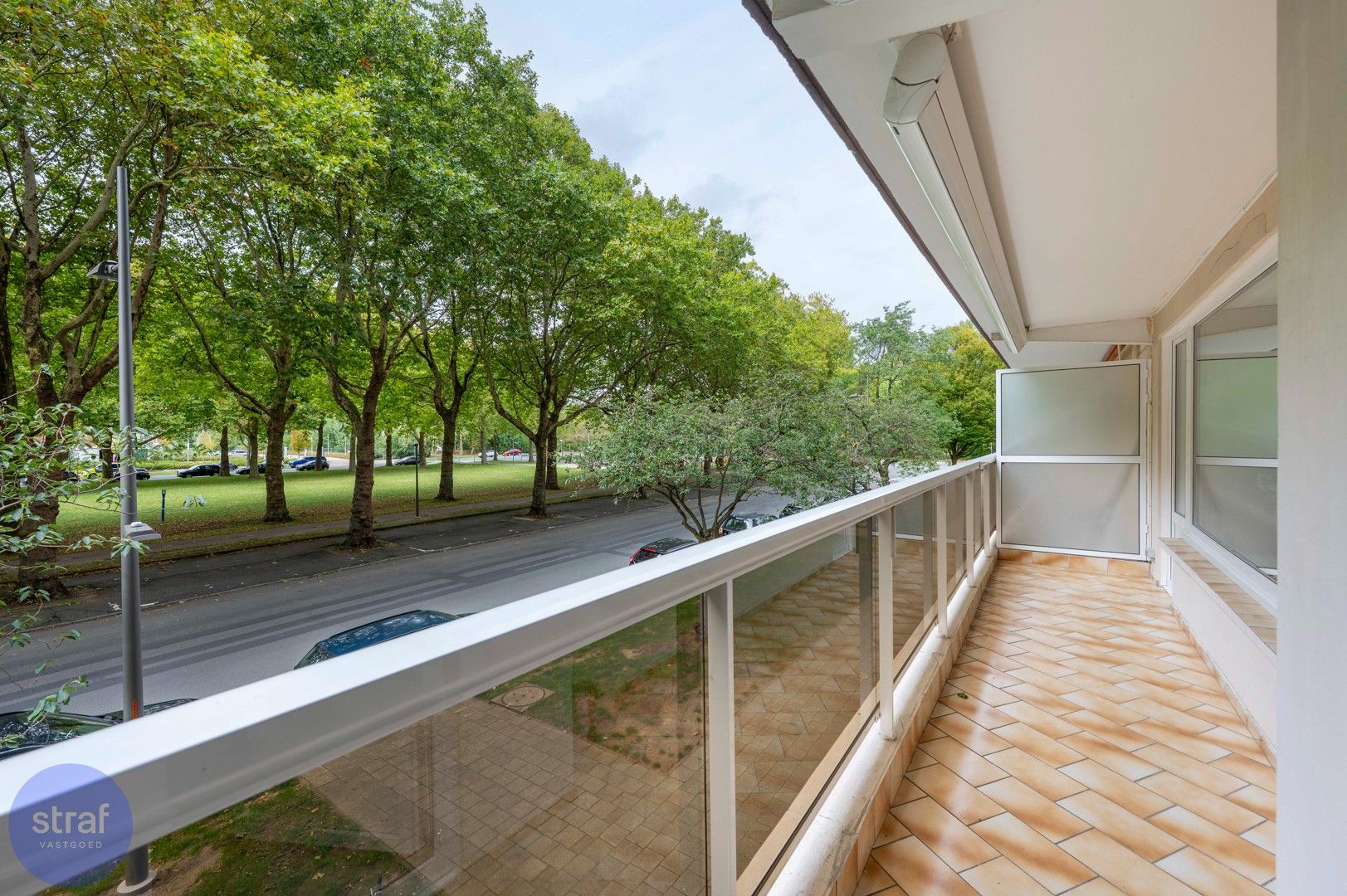 Instapklaar 2-slaapkamerappartement in de perfecte mix tussen stad en groen foto 9