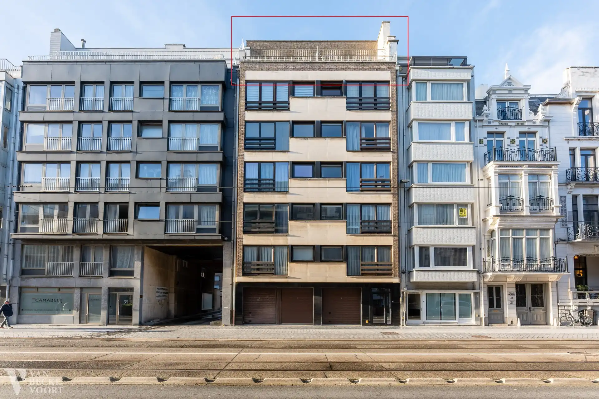 Standingvol gerenoveerde penthouse met (zee-)zicht foto 20