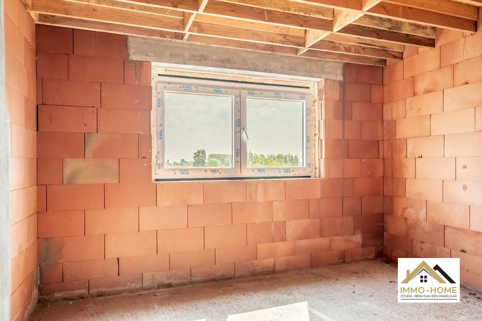 HOB casco woning met héél veel potentieel foto 16