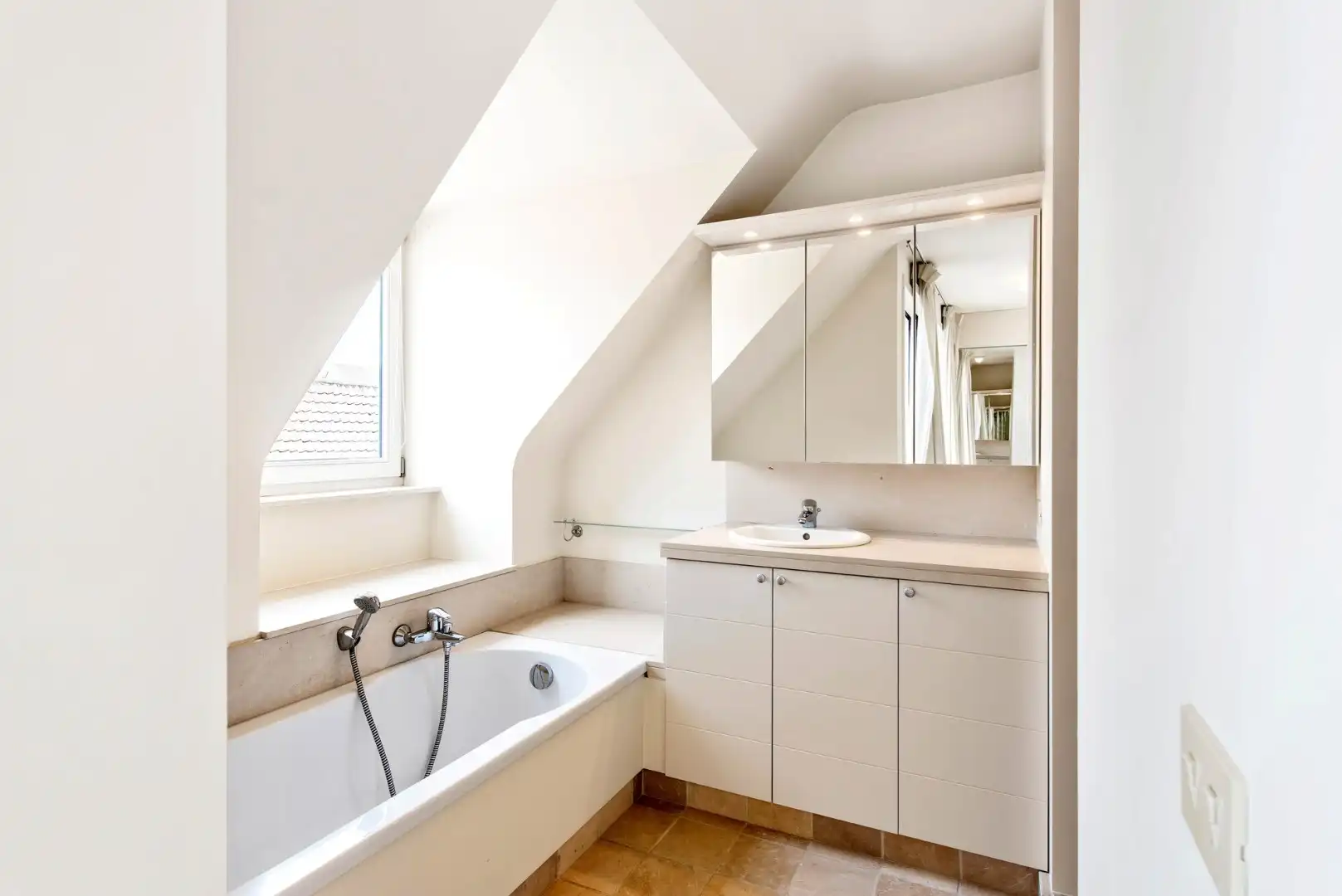 Exclusief dakappartement aan de Brugse reien foto 11