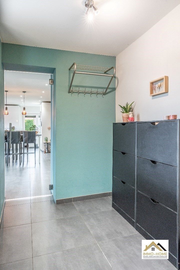 Ruime gerenoveerde woning met ruime grond!  foto 19