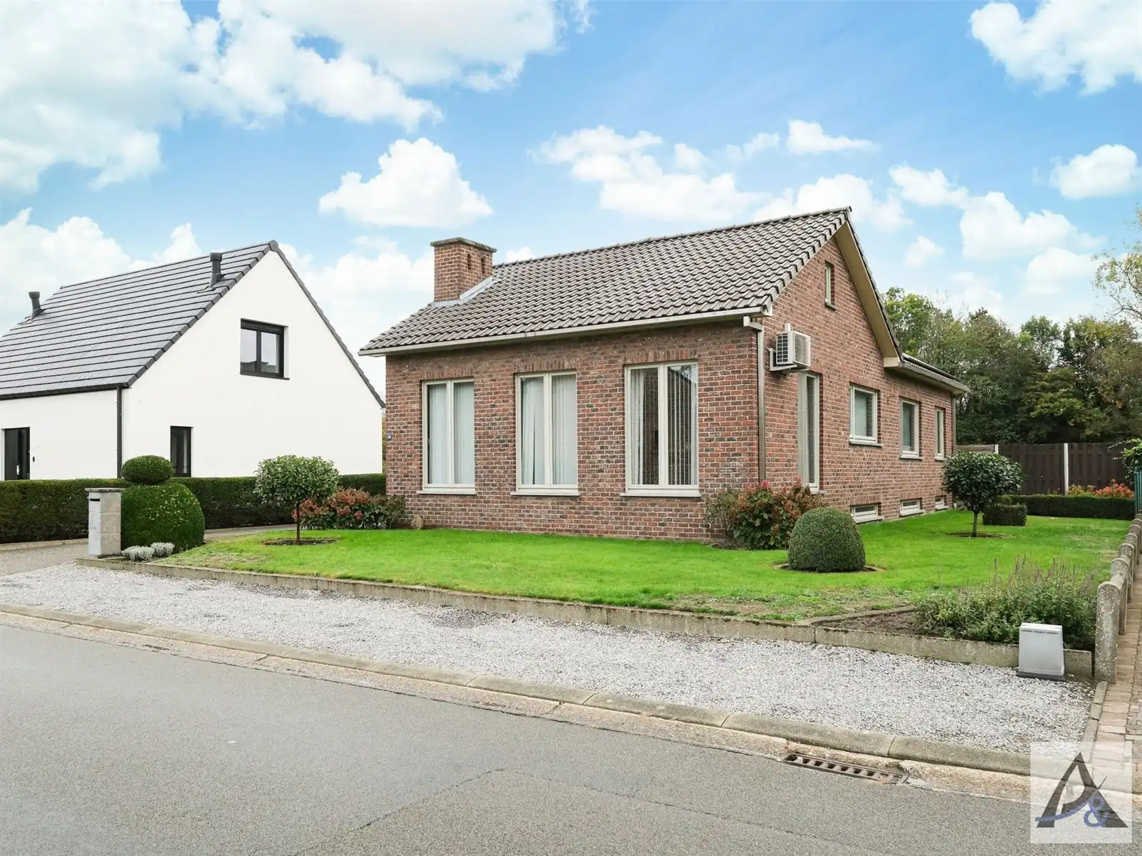 Landelijke eengezinswoning op rustige locatie! foto 3
