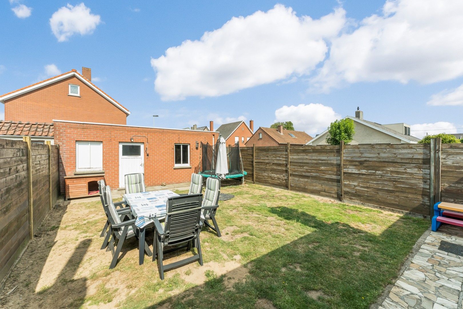 Instapklare HOB met 3 slaapkamers en garage te Oostrozebeke! foto 17