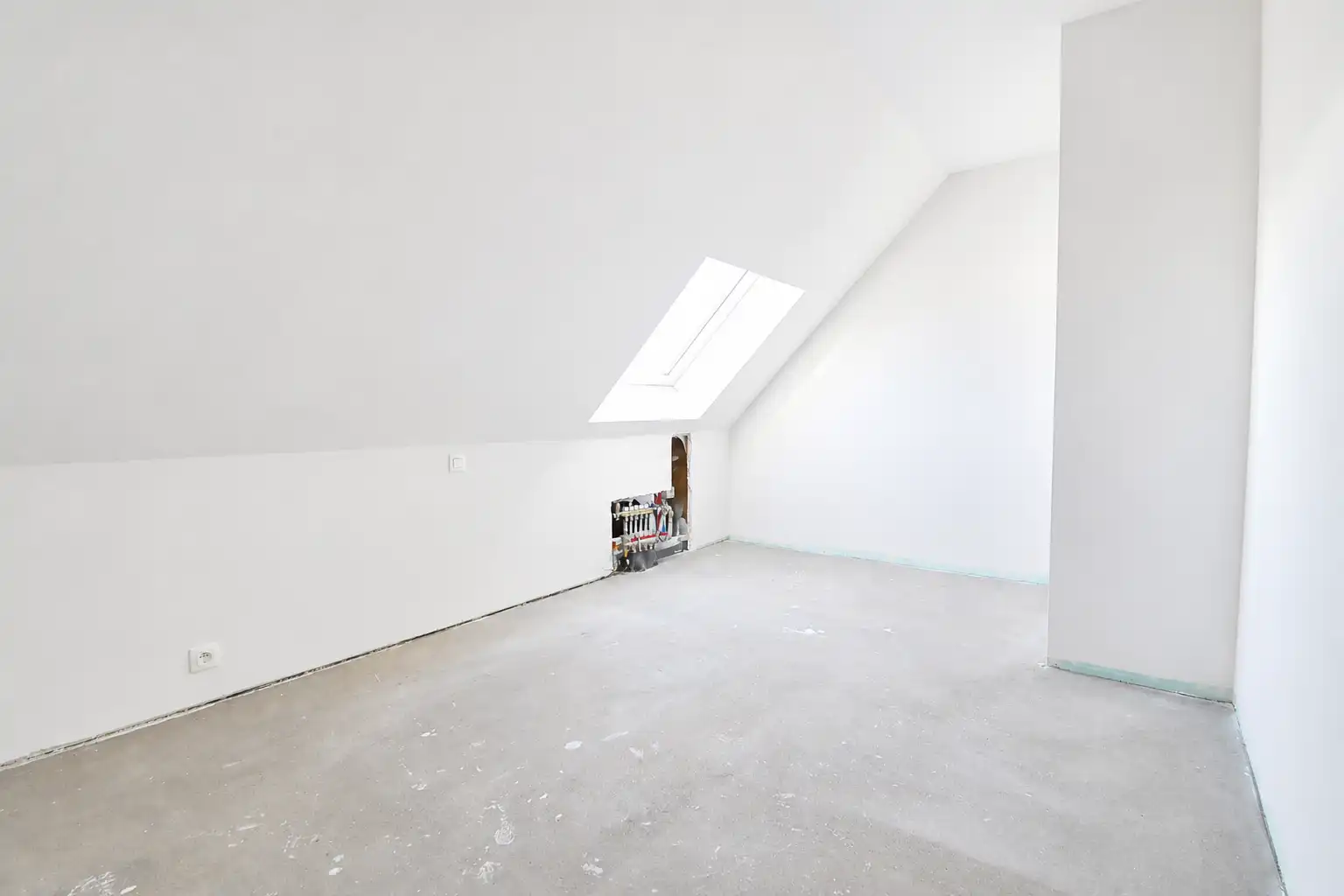 Prachtig 3-slaapkamerappartement met hoogwaardige afwerking, lichtrijke leefruimte en grote terrassen. foto 6