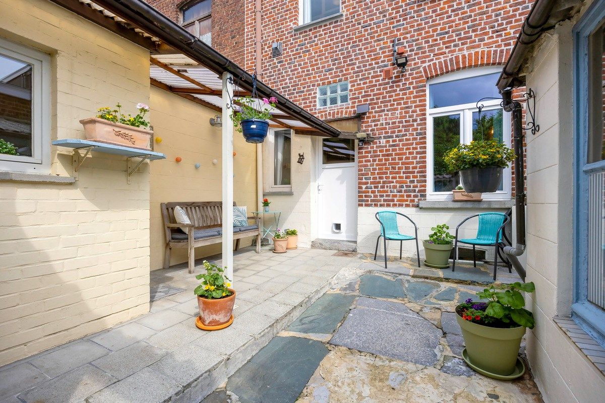 Charmante en goed gelegen woning foto 27