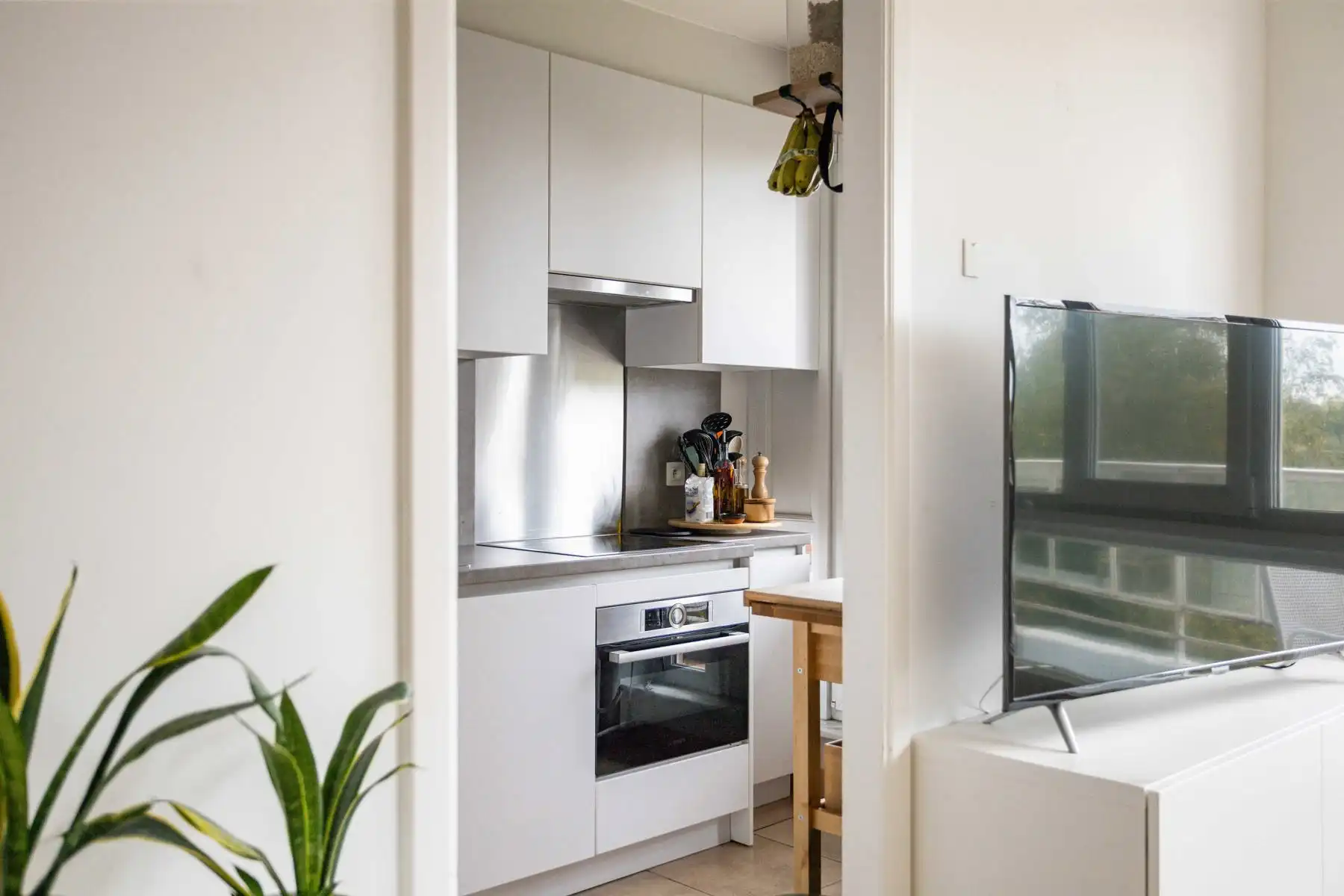 Instapklaar appartement met terras en prachtig uitzicht! foto 18