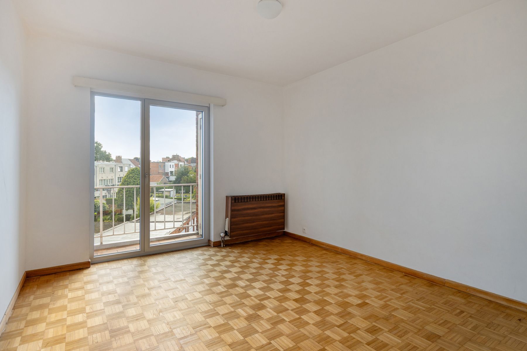 RUSTIG GELEGEN APPARTEMENT + GARAGE TE KOOP IN REGIO ZELLIK foto 11