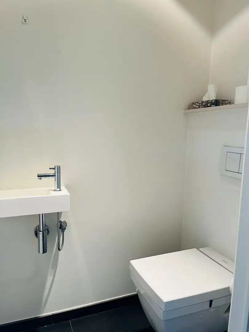 Prachtig instapklaar  2 - slpk appartement:   Open zicht op laan!  foto 12