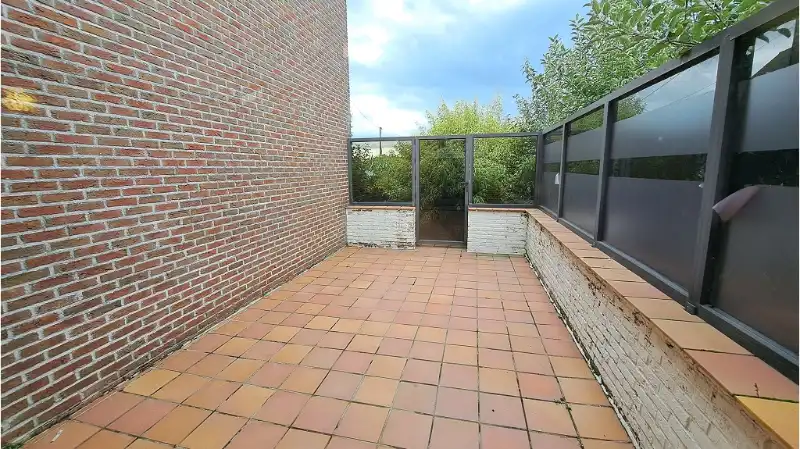 Vrijstaande 3-slaapkamerwoning met Tuin en 2 Garages te koop in Zedelgem foto 14