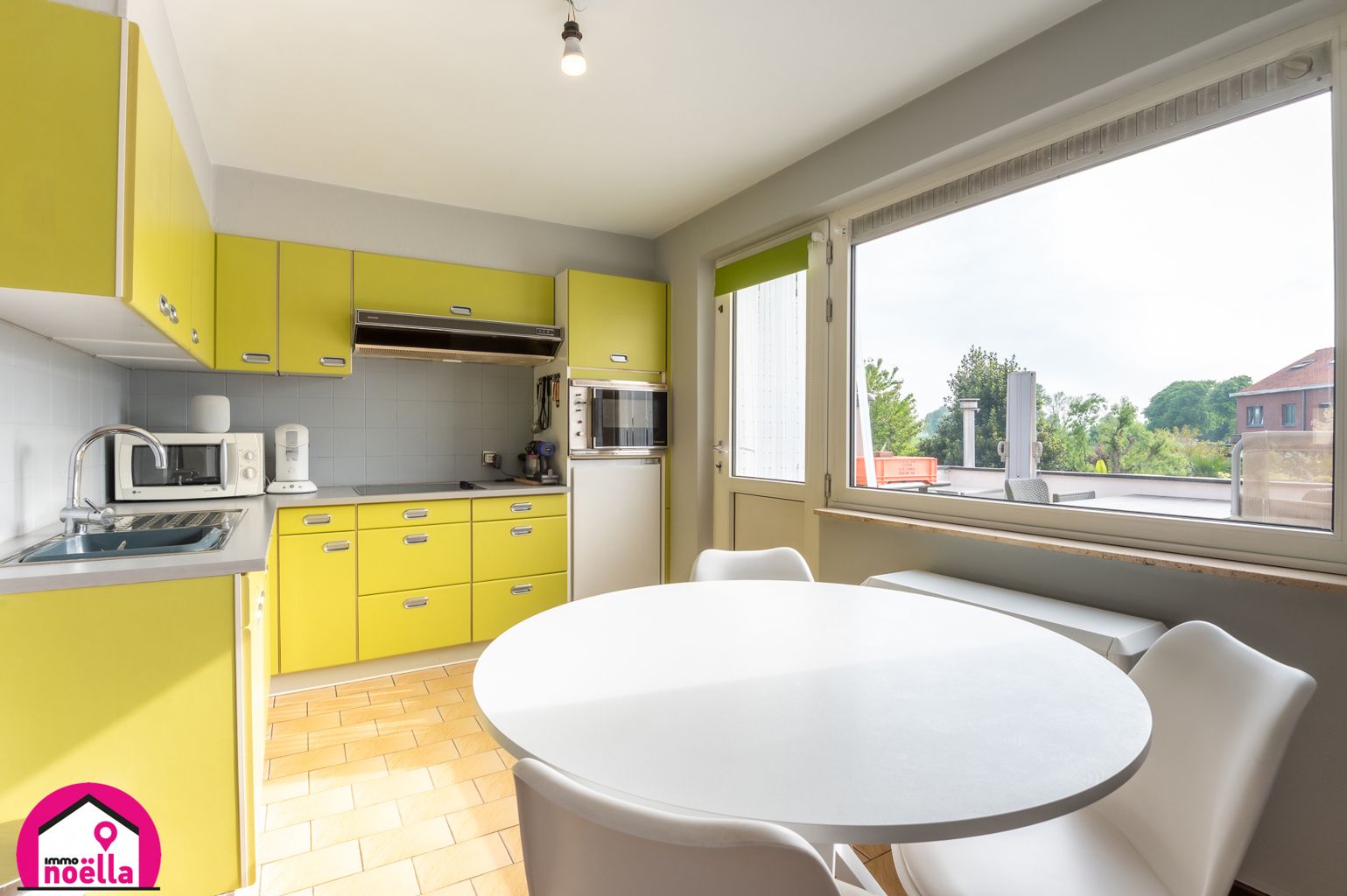 RIJWONING MET HEEL RUIME GARAGE  foto 2