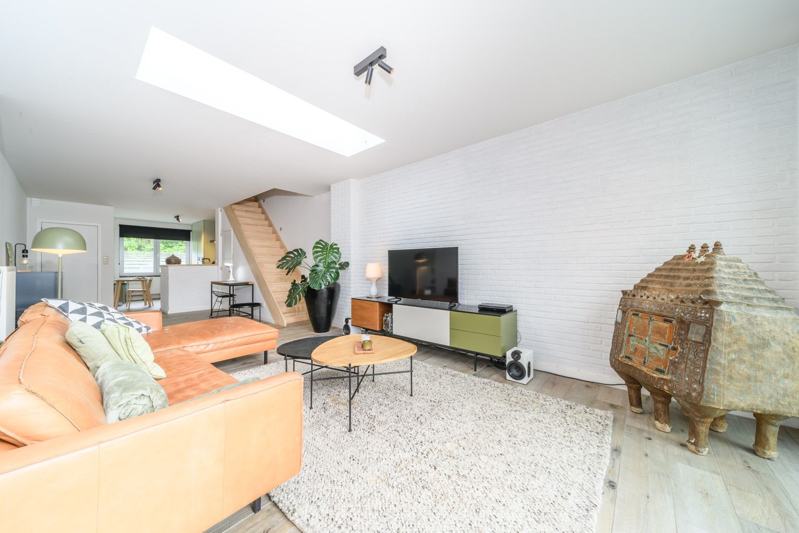 Uiterst gezellige en gerenoveerde woning te Meise foto 3