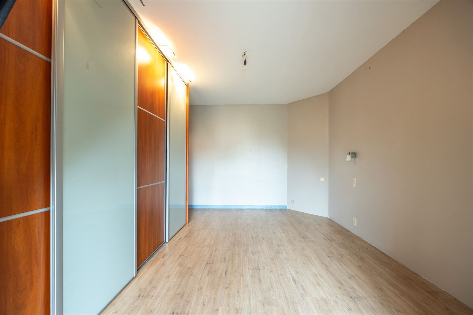 Ruim wonen in Merksem met tuin en terras foto 10