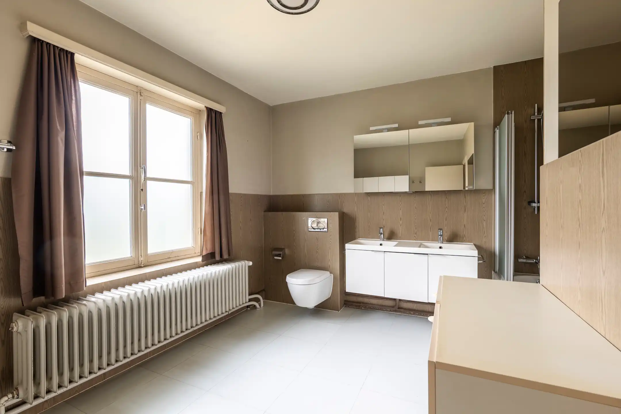 Ruime woning met 6 slpks en garage in centrum Beerse foto 21