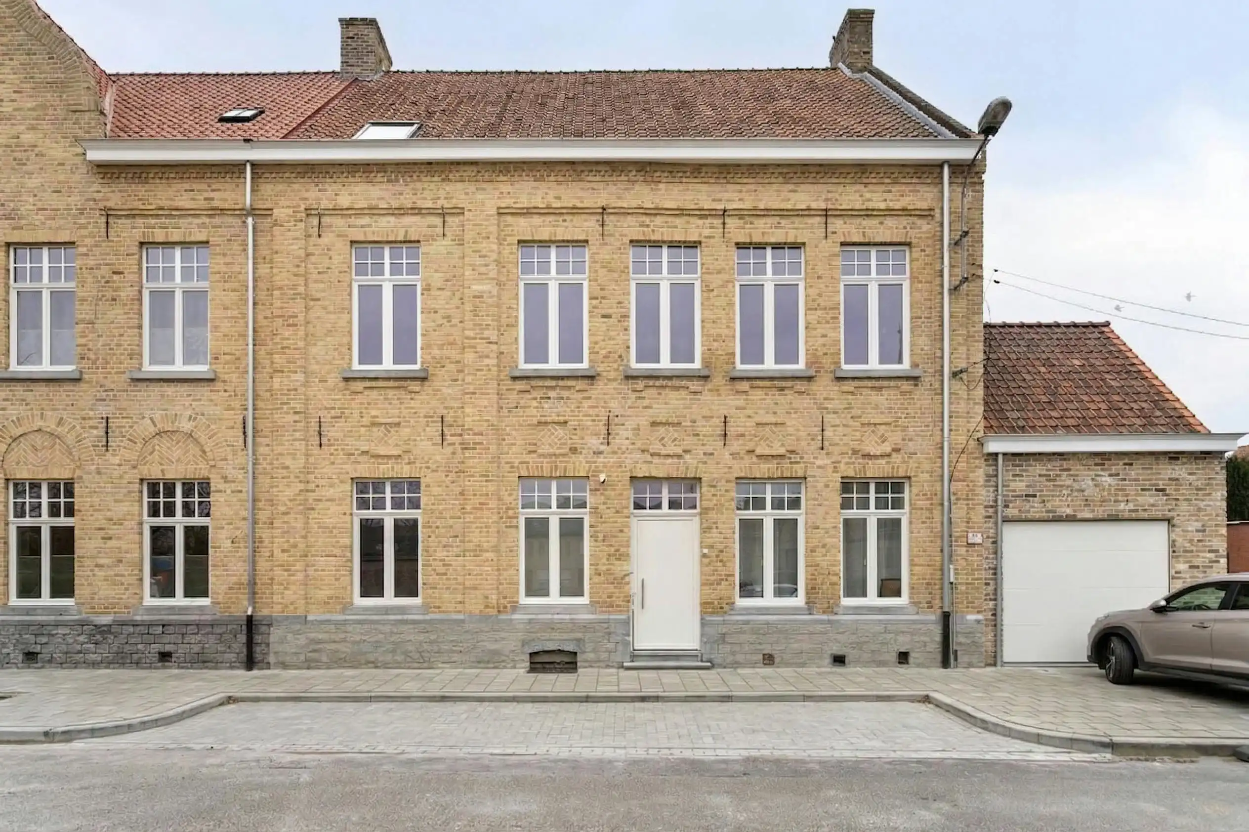 Nieuw appartement te koop in Vlamertinge met leuke tuin! foto {{pictureIndex}}