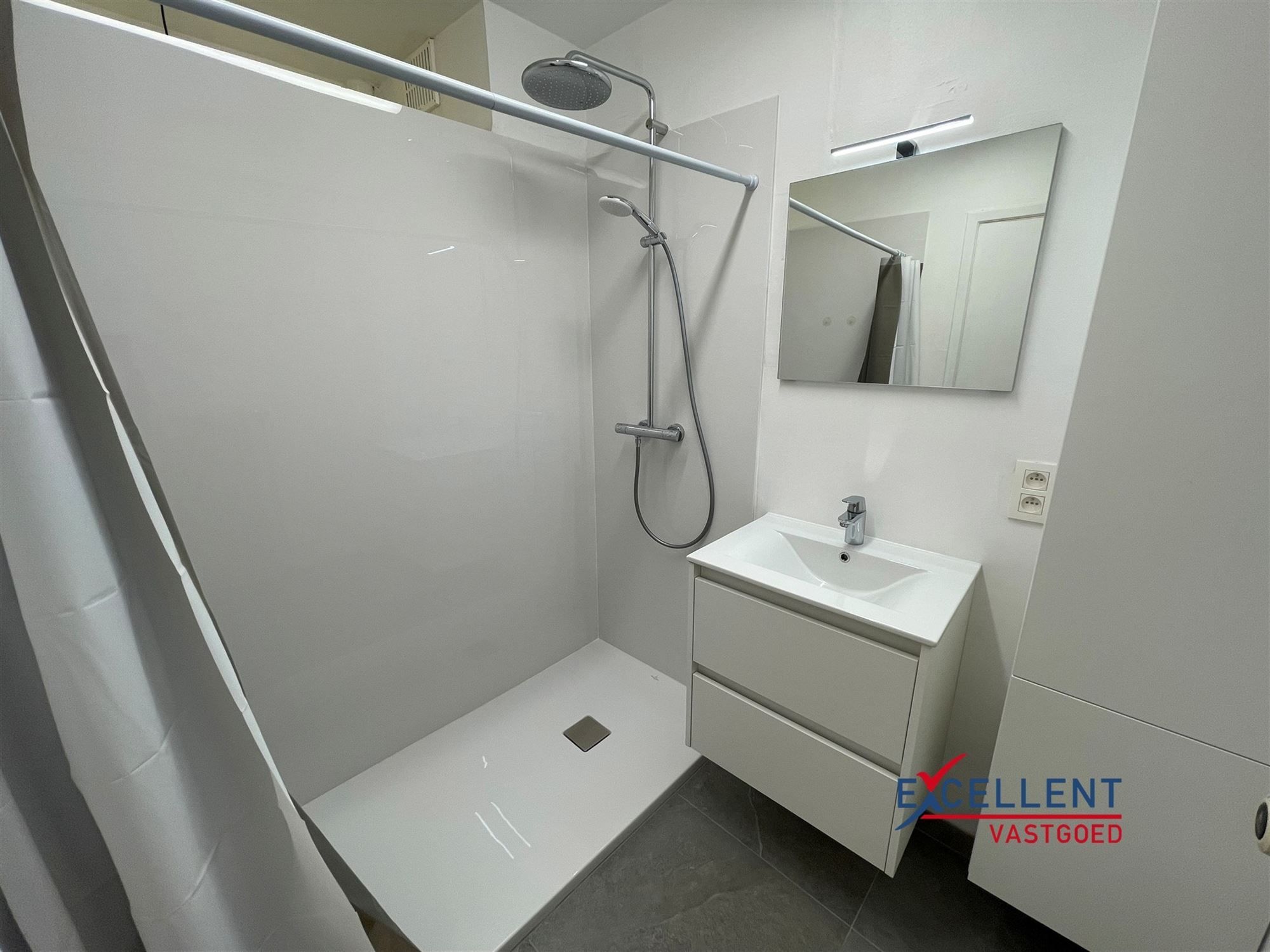 2 Slaapkamer appartement met garage te huur centrum Deinze foto 6