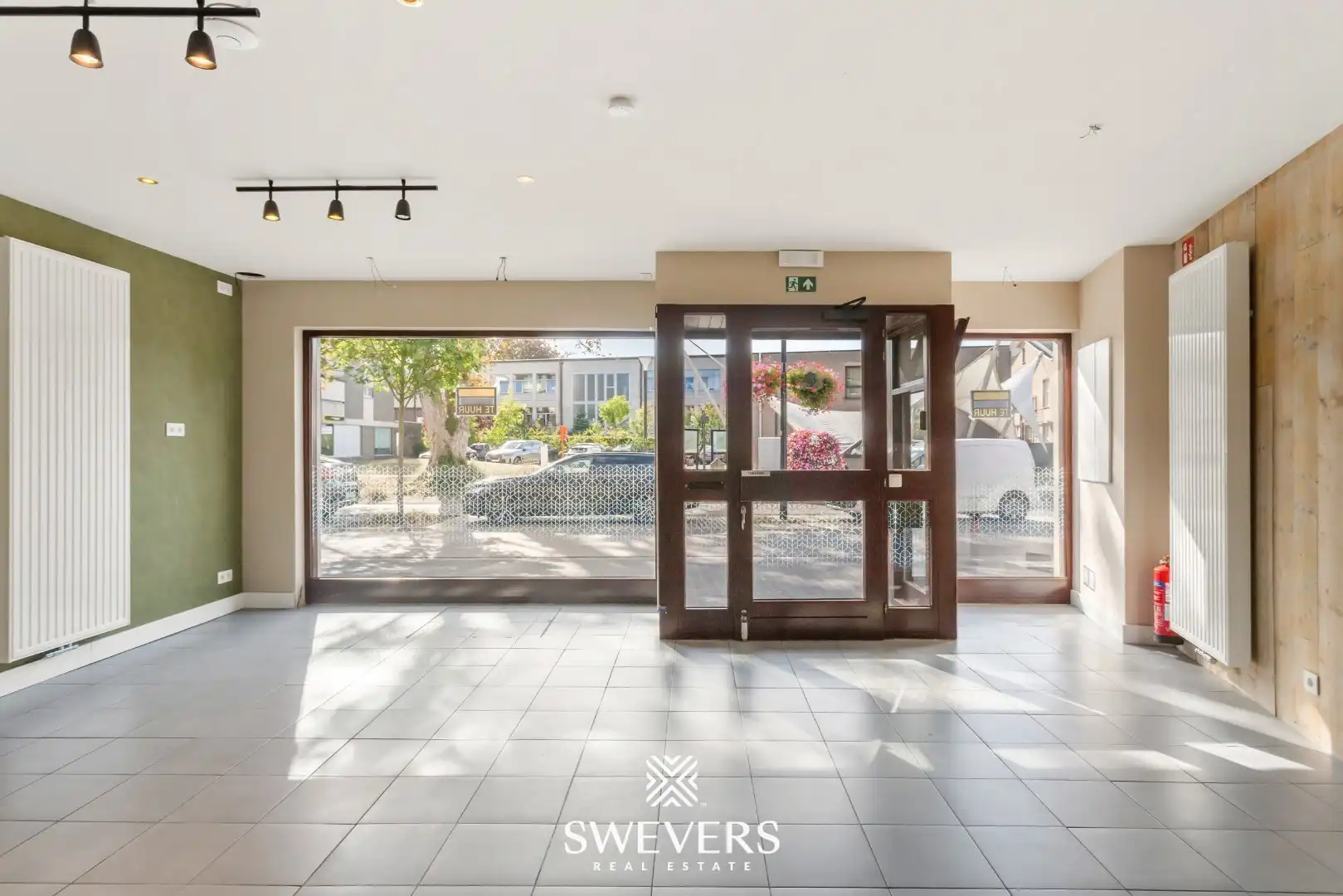 Unieke woon- en handelscombinatie te Lummen centrum foto 2