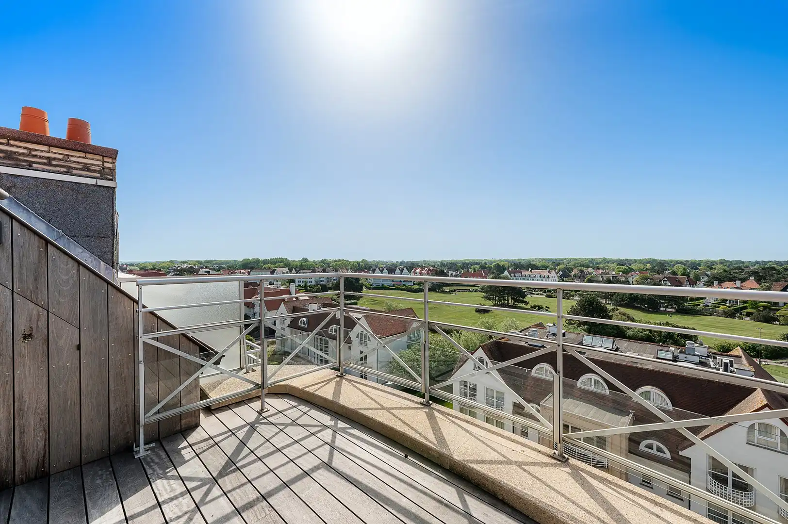 Zonnig gerenoveerd duplex penthouse appartement te Zoute foto 12