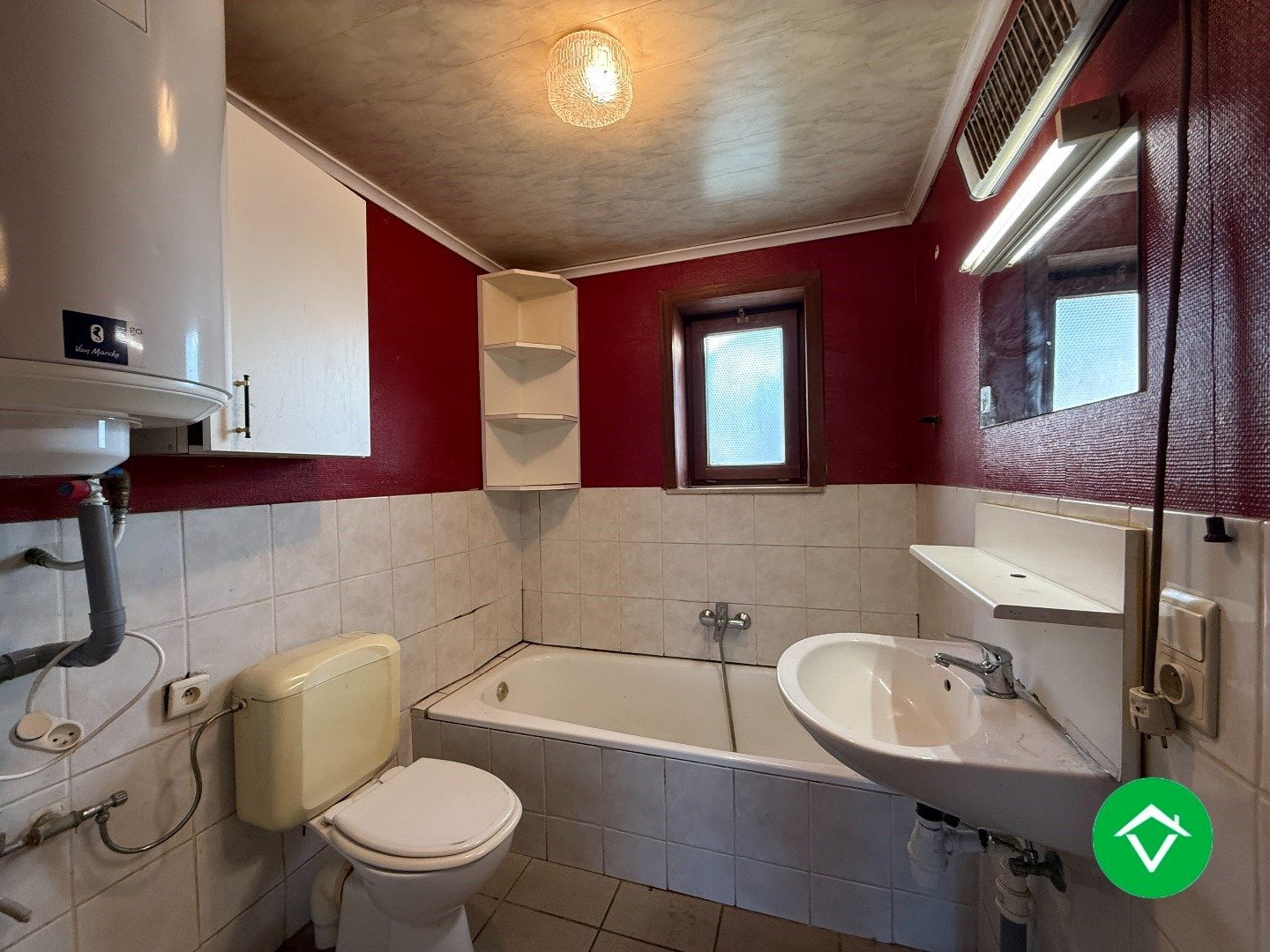 Op te frissen rijwoning met 3 slaapkamers en tuin in centrum Staden foto 5
