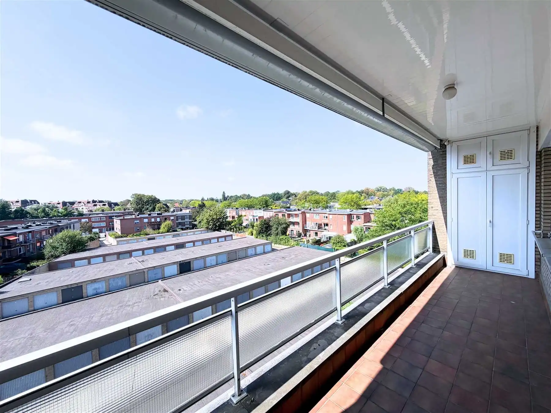 Gerenoveerd energiezuinig appartement met 2 slk's in Edegem foto 14