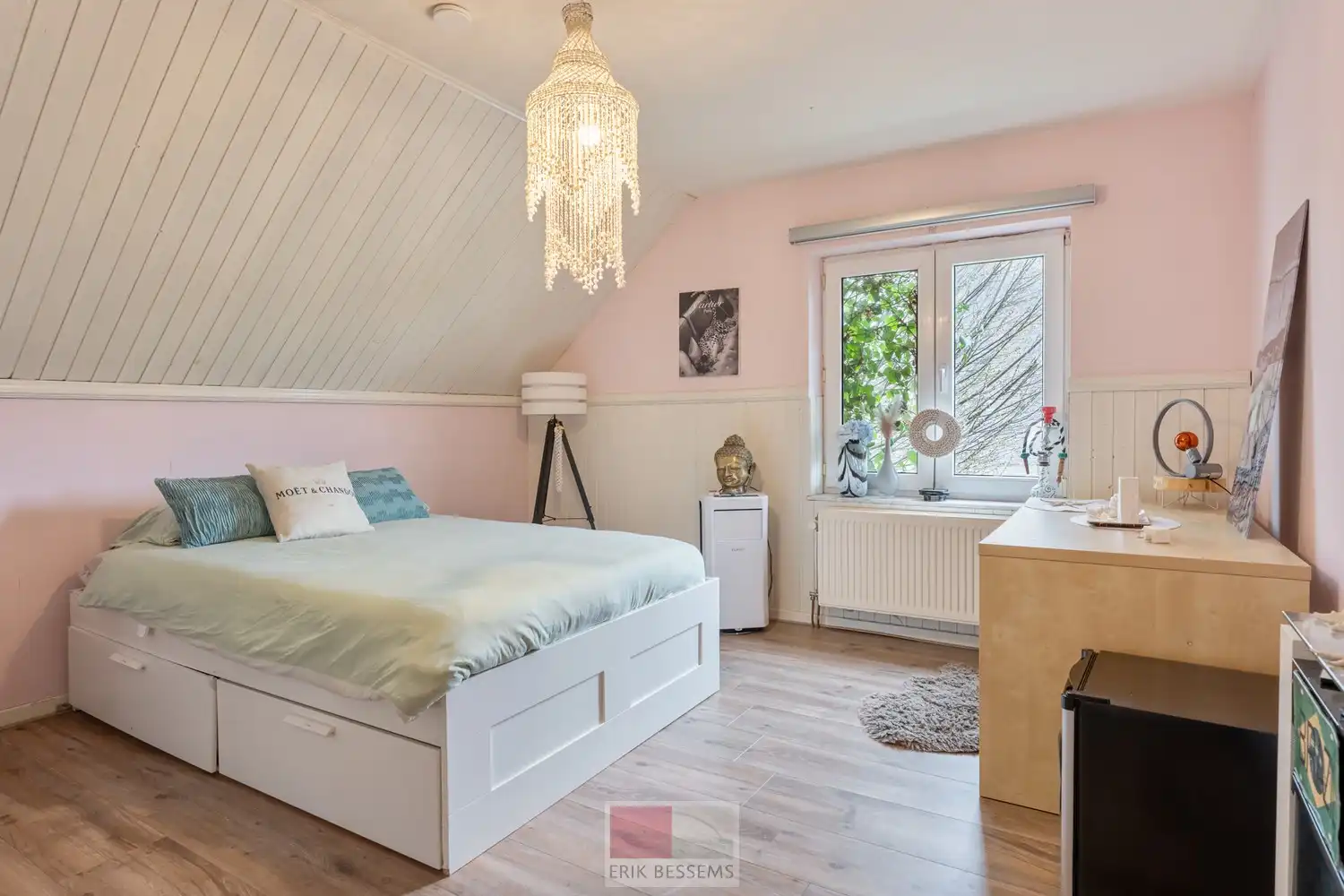 Vrijstaande woning met luxe buitenbeleving en topligging nabij Maastricht foto 31