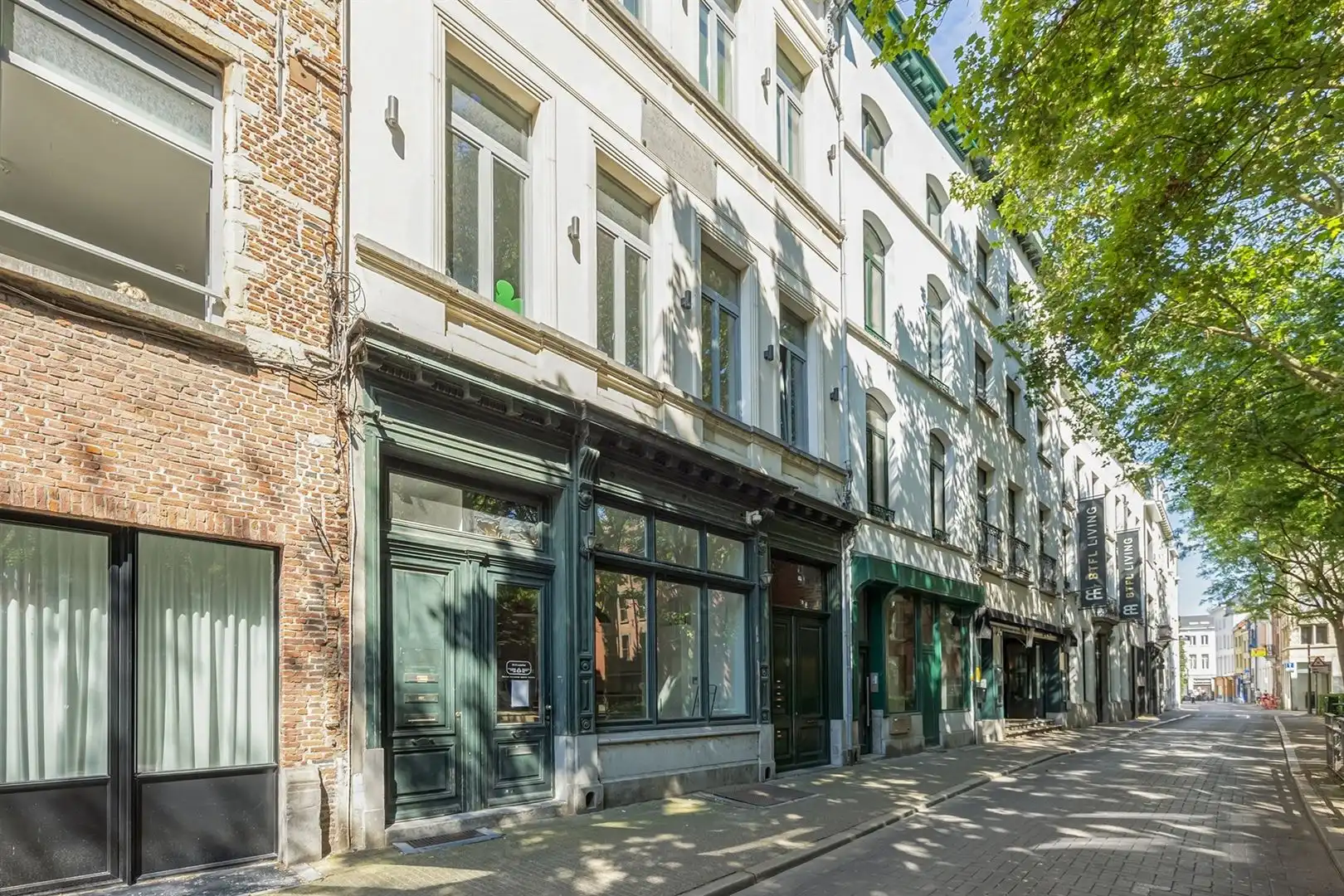 Instapklaar kantoor KORAALBERG in historisch Antwerpen foto {{pictureIndex}}