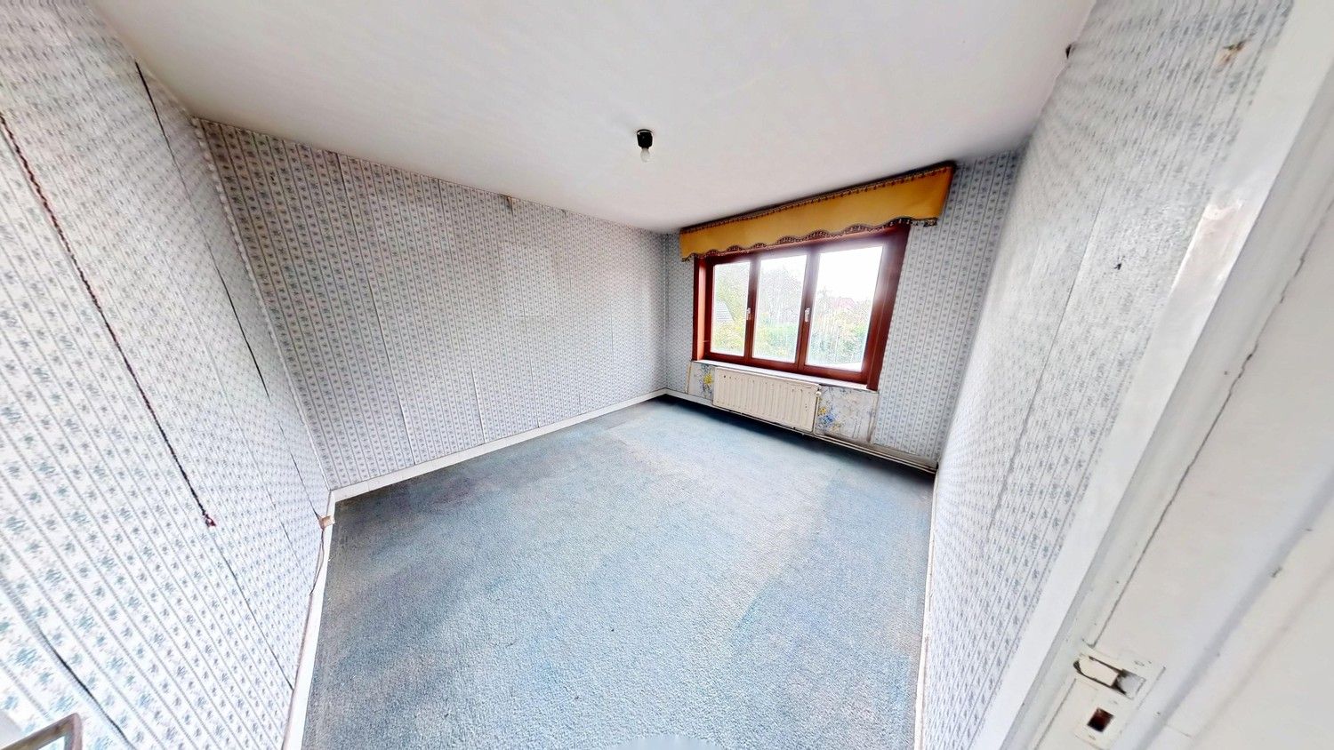 🏡 Te koop: te renoveren ruime villa met loods – unieke opportuniteit in Elst! foto 12