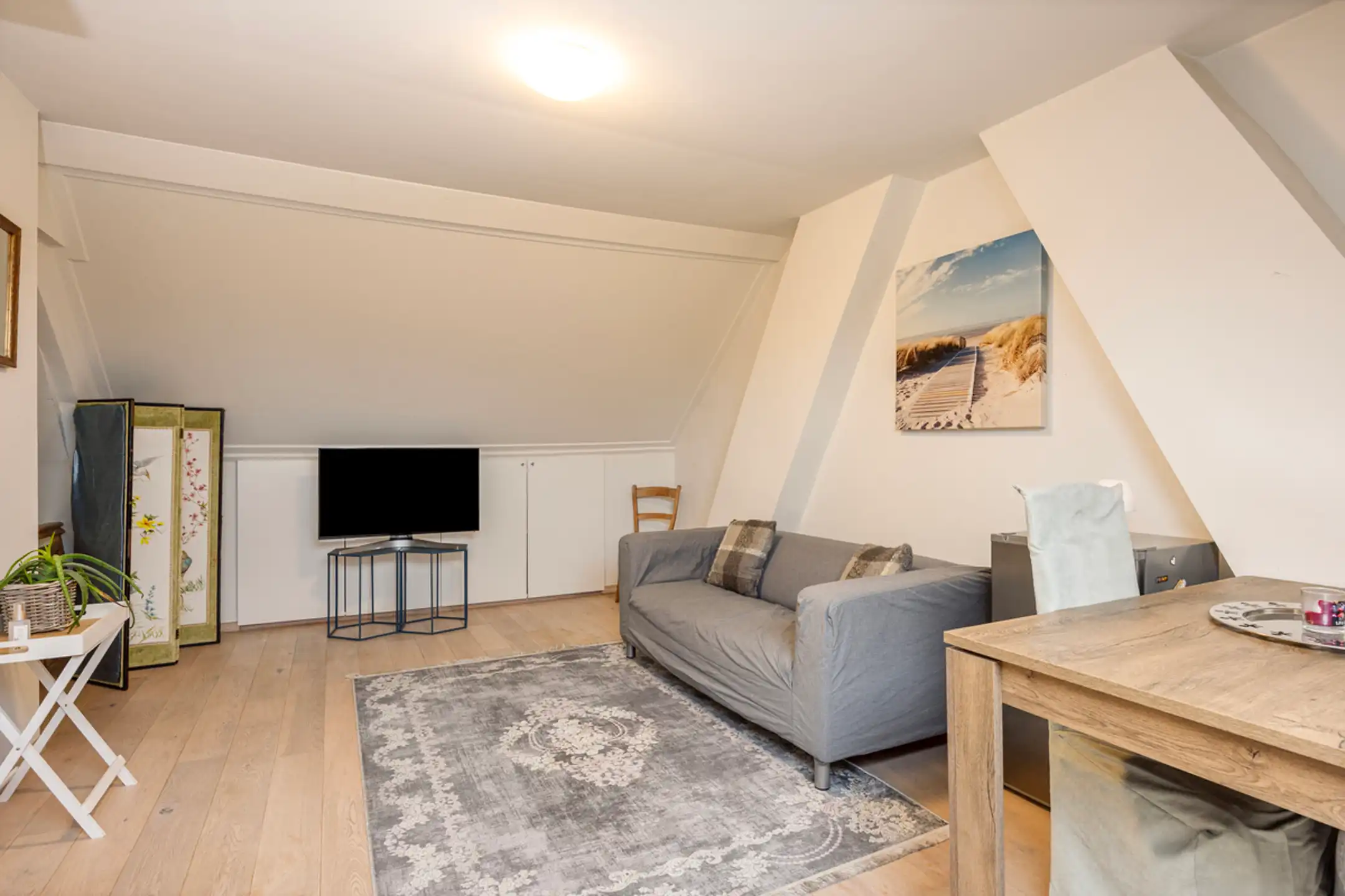 Charmante bemeubelde woning op toplocatie in Lanaken foto 20