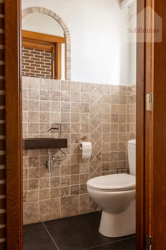 Rustig gelegen gezinswoning met 3 slaapkamers op een perceel van 744 m². foto 5