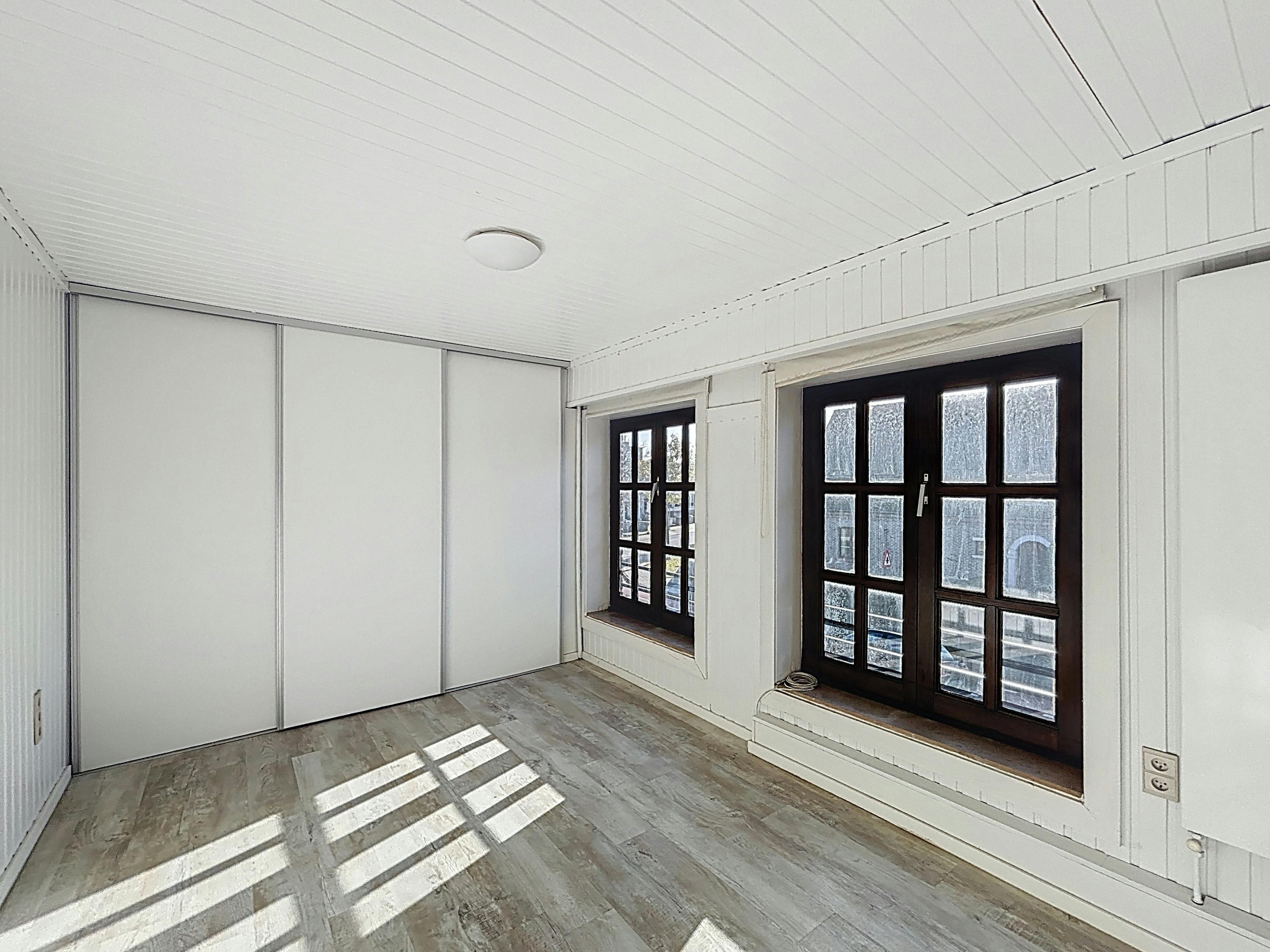 Huis met 2-3 slaapkamers, garage en loods in Assebroek  foto 13