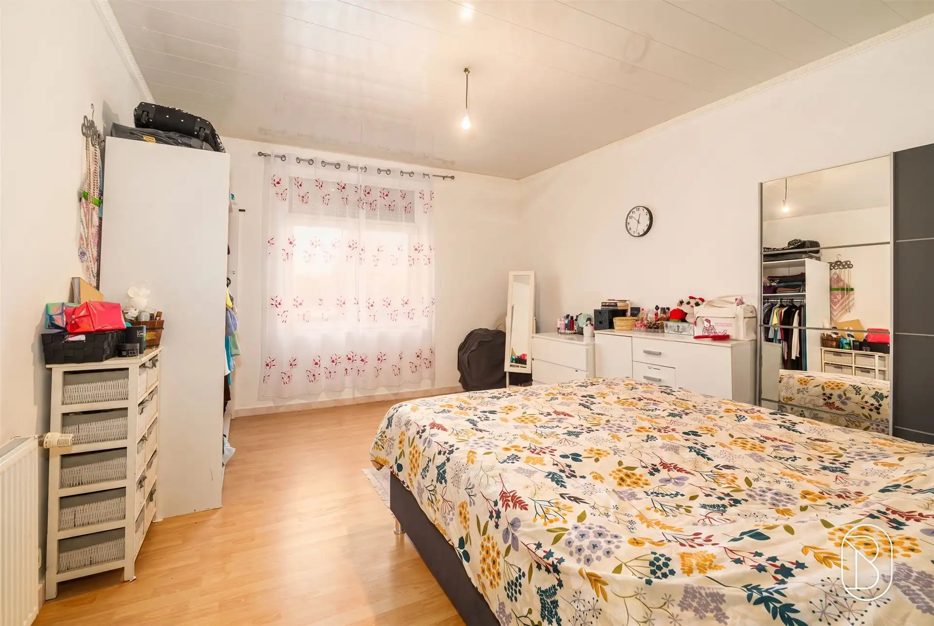 Instapklare woning met 5 slaapkamers en grote garage foto 17