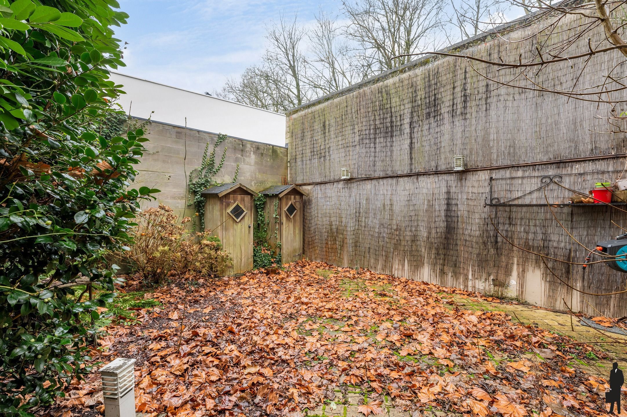 Unieke herenwoning met 4 slk en tuin op een top ligging te Lier. foto 2