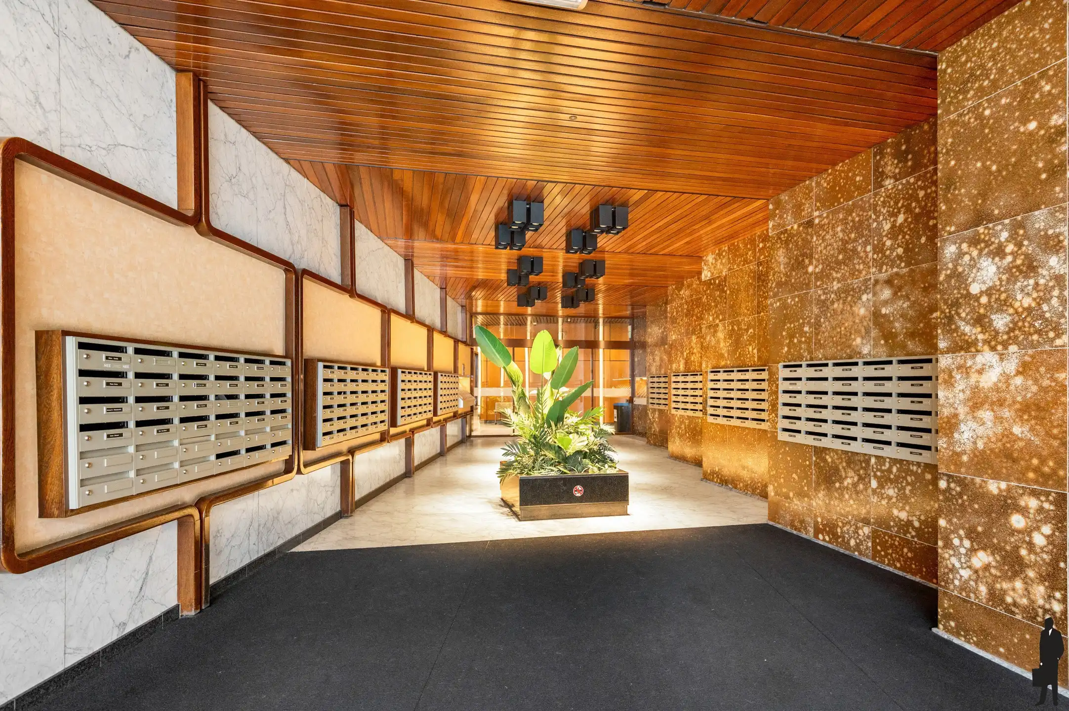 Instapklaar appartement met panoramisch uitzicht. foto 13