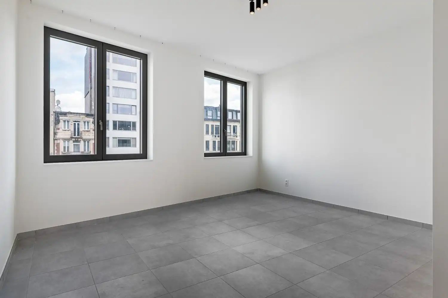 Prachtig en lichtrijk nieuwbouwappartement te huur nabij Zurenborg! foto 9