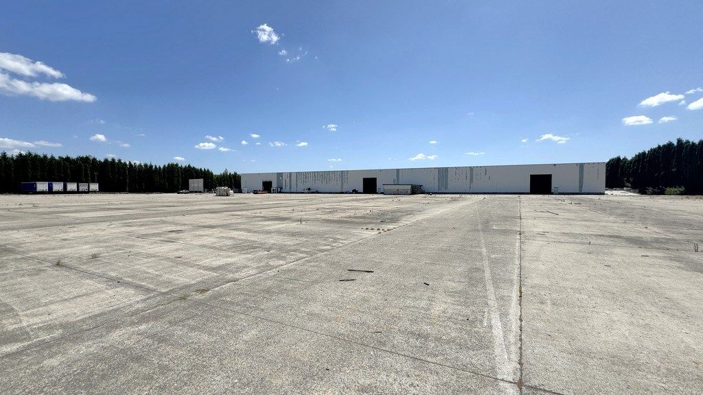 Industrieel terrein te huur Nieuwstraat 4 - M1/1ha - 2840 Rumst