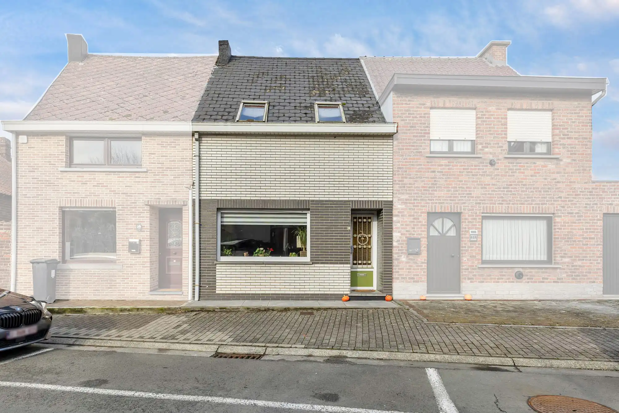 Ideale starterswoning of investeringspand met goede ligging! foto {{pictureIndex}}