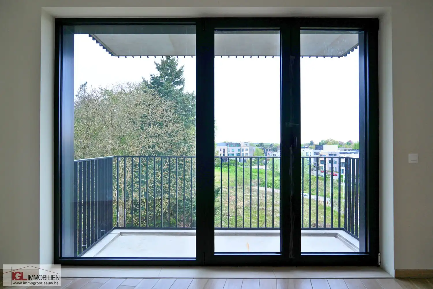 Modern appartement met 2 slaapkamers & zonnig terras foto 4