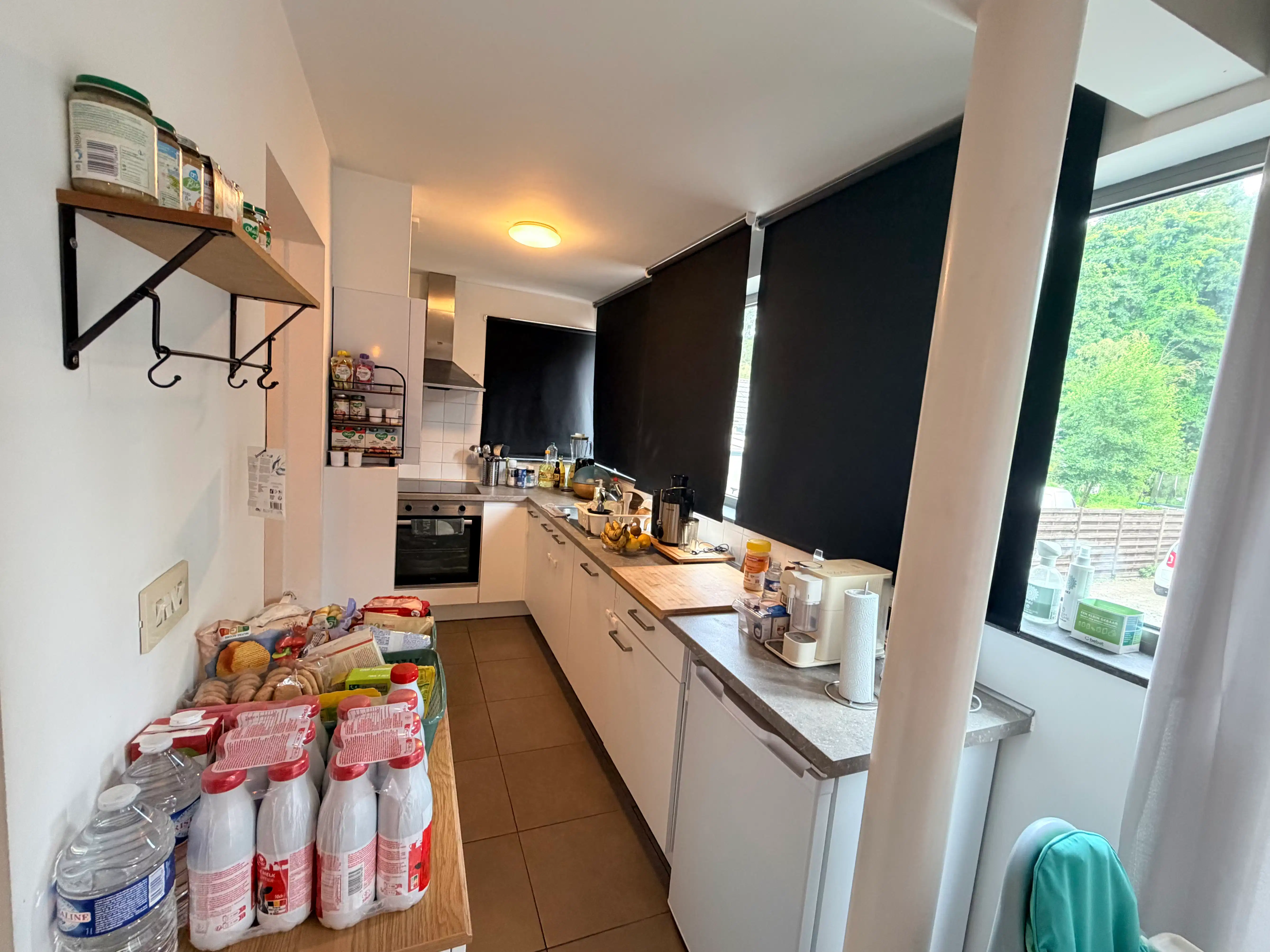 Genk, Vennestraat 387 bus 1: Gezellige duplex met 2 slaapkamers, een bureau en kelderberging. foto 4
