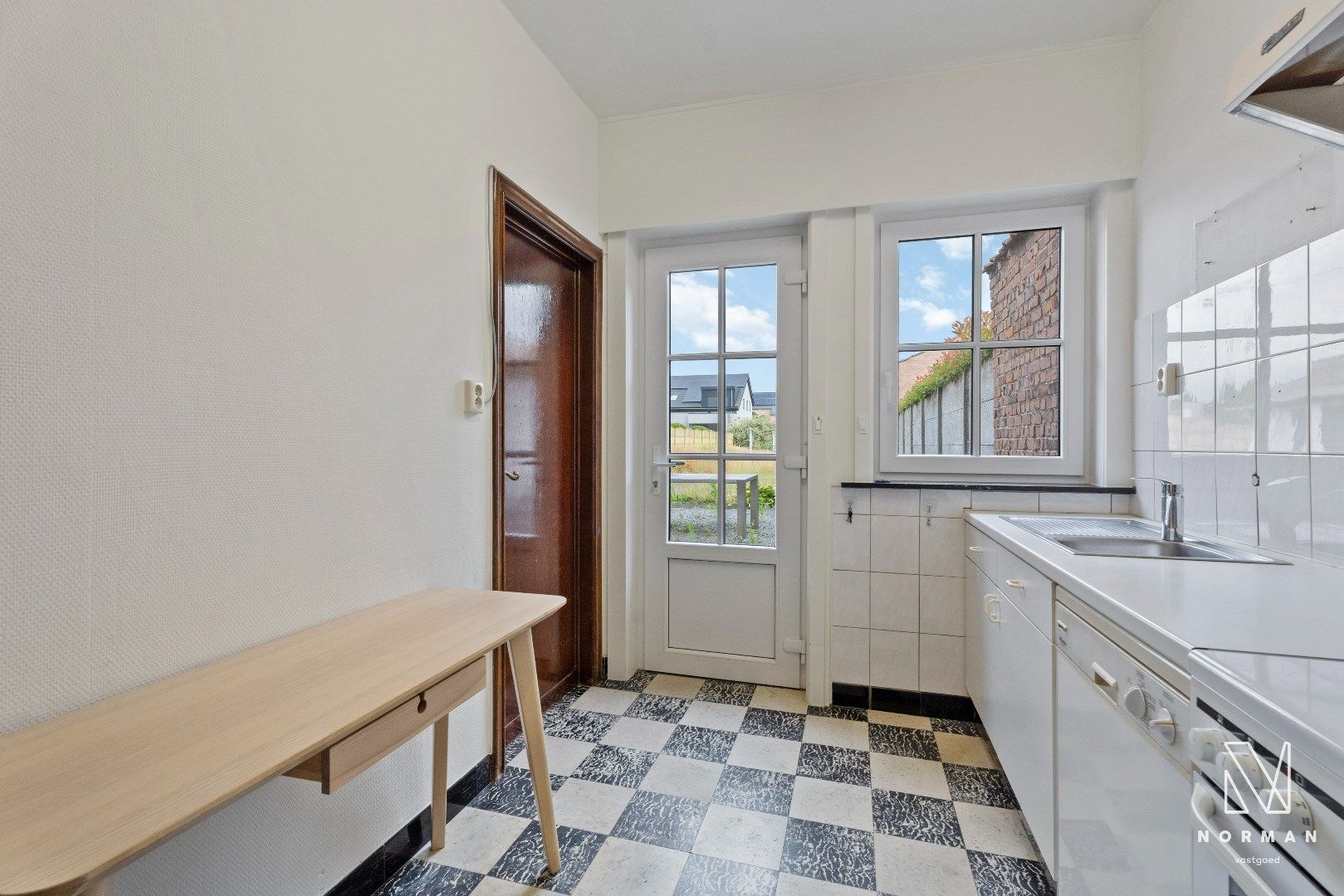 Alleenstaande woning op groot perceel te Deerlijk foto 9