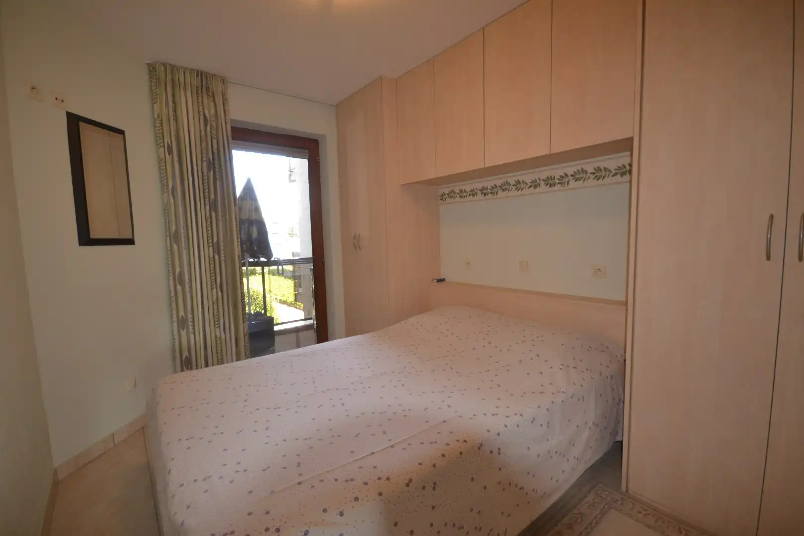 Twee slaapkamer appartement op enkele stappen van de zeedijk ! foto 6