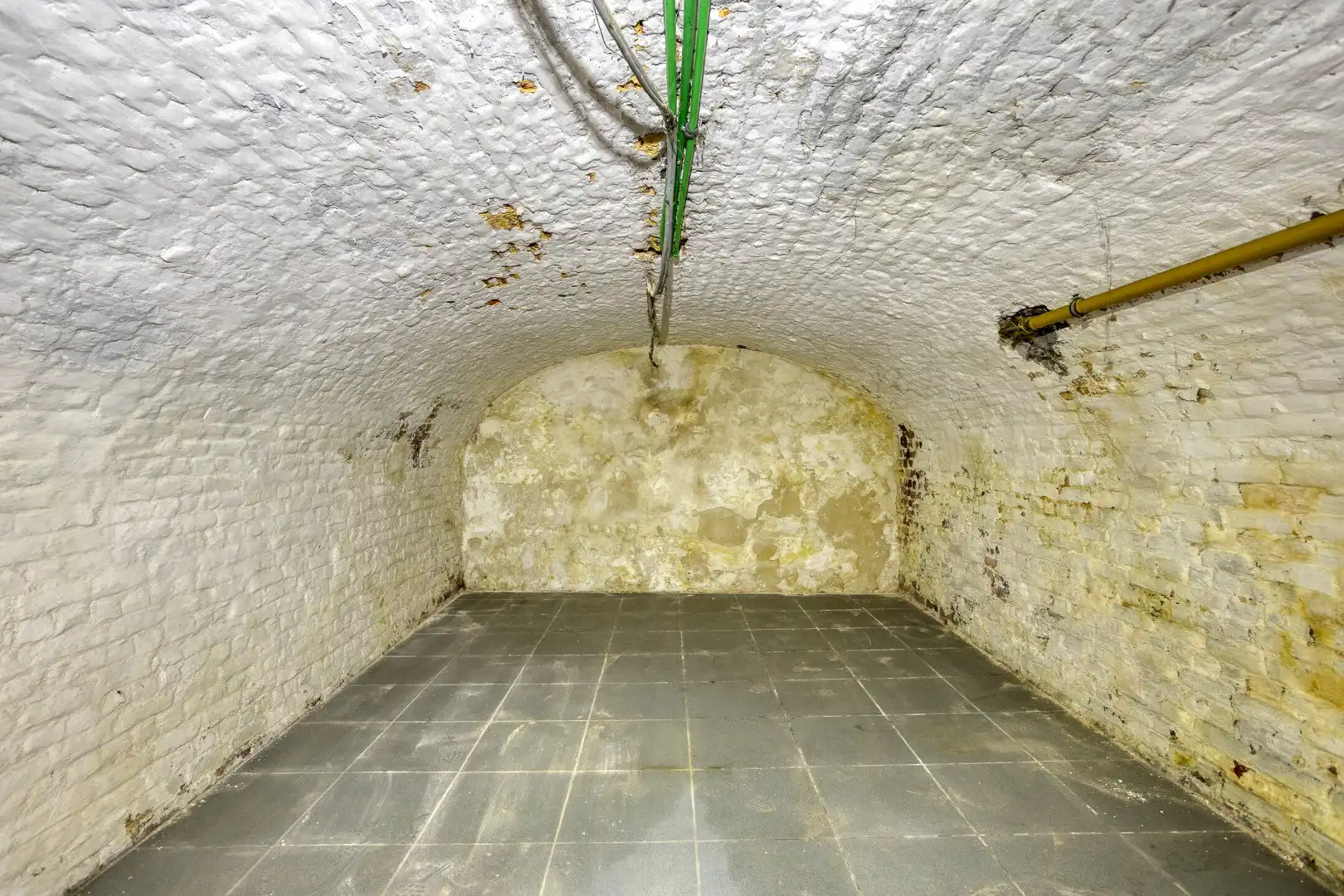 TE RENOVEREN WONING met 2 woonéénheden en tuin – 1640 SINT-GENESIUS-RODE foto 14