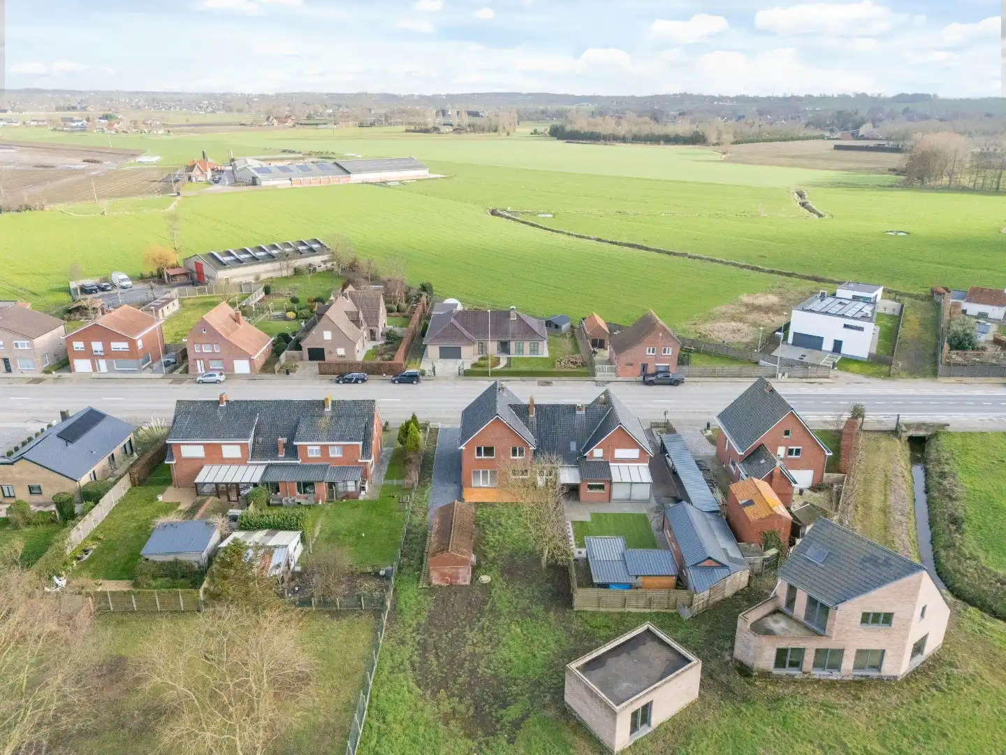 Halfopen blikvanger met grote tuin en 4 slaapkamers in rustige woonwijk in koekelare foto 15